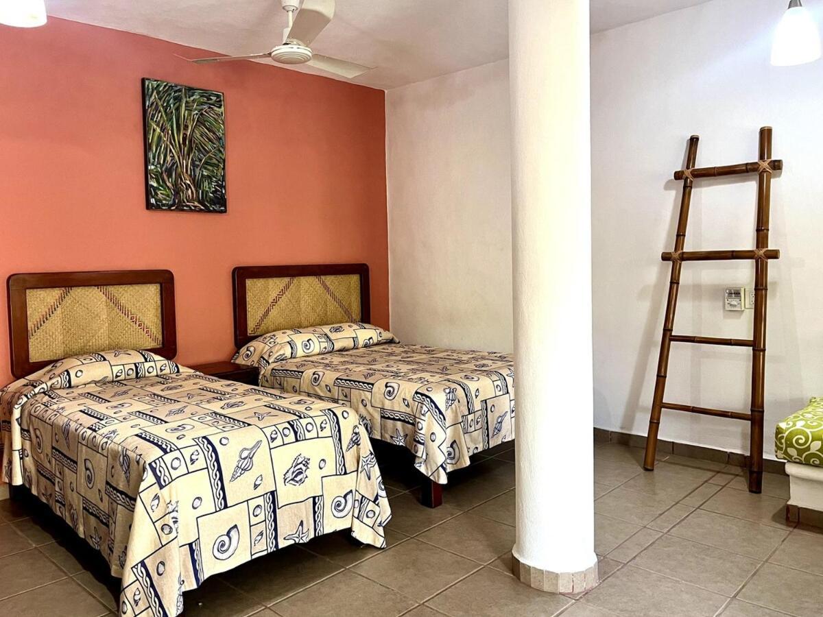 Bungalows Teka Zihuatanejo Zewnętrze zdjęcie